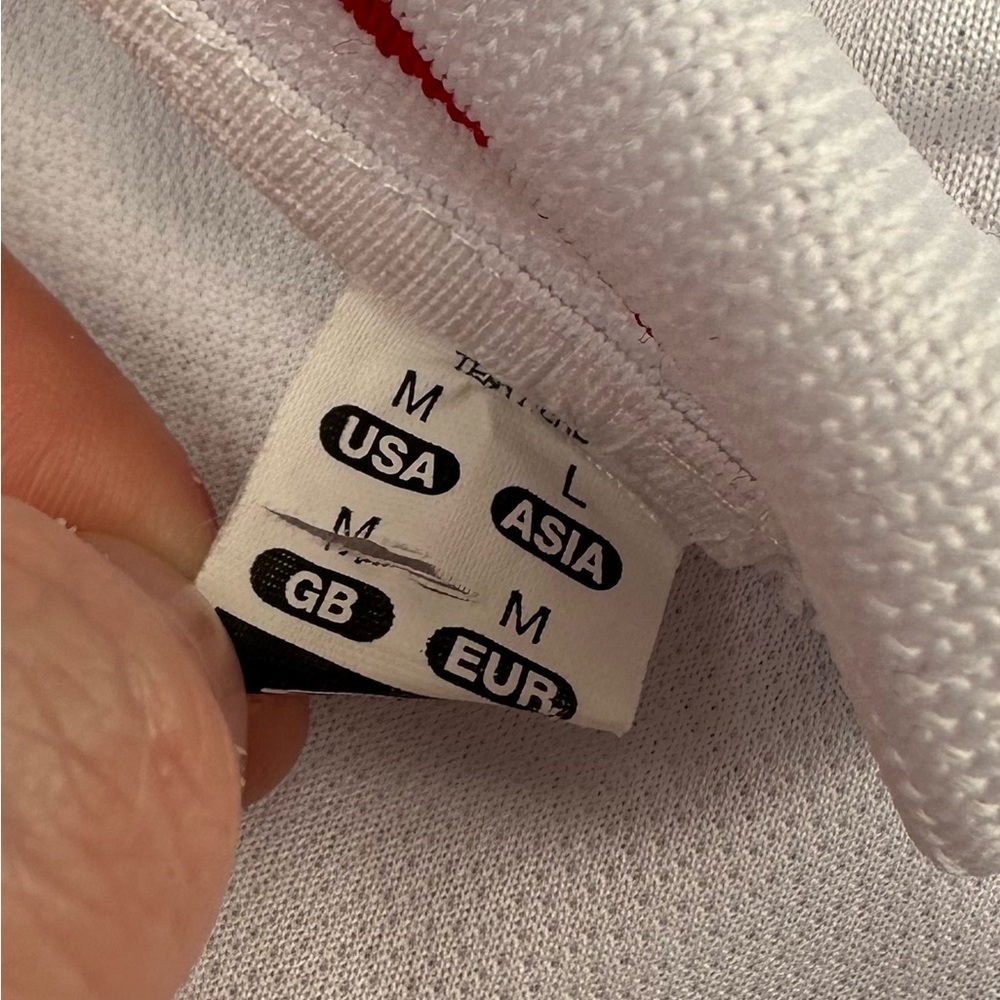 **SOLD** 2005-07 Vintage England Home Shirt Beckham - Picture 12 of 13